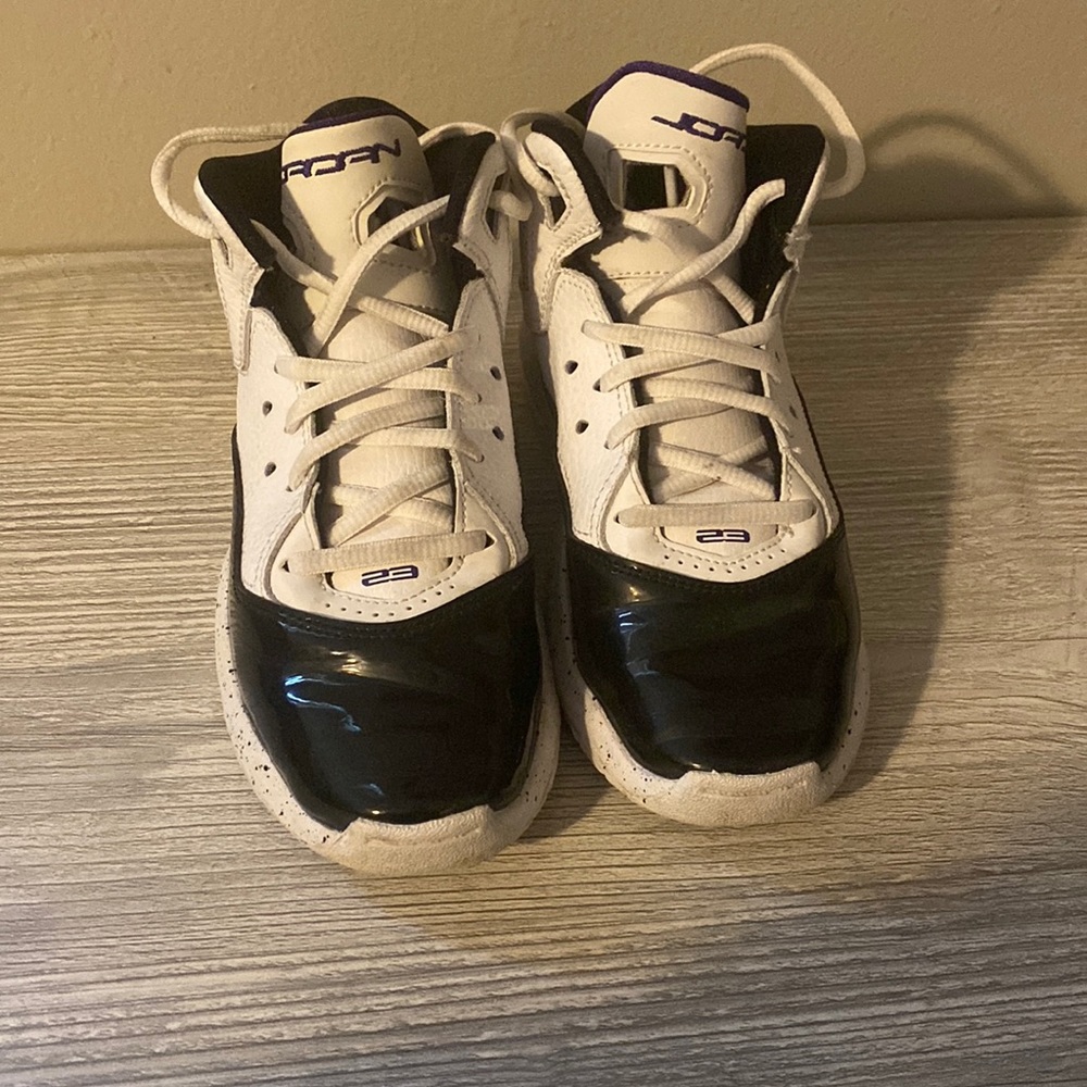 Kids Jordan shoes size 1.5
